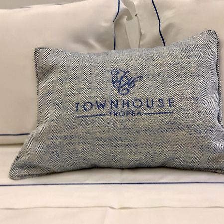 مبيت وإفطار Townhouse تروبيا المظهر الخارجي الصورة