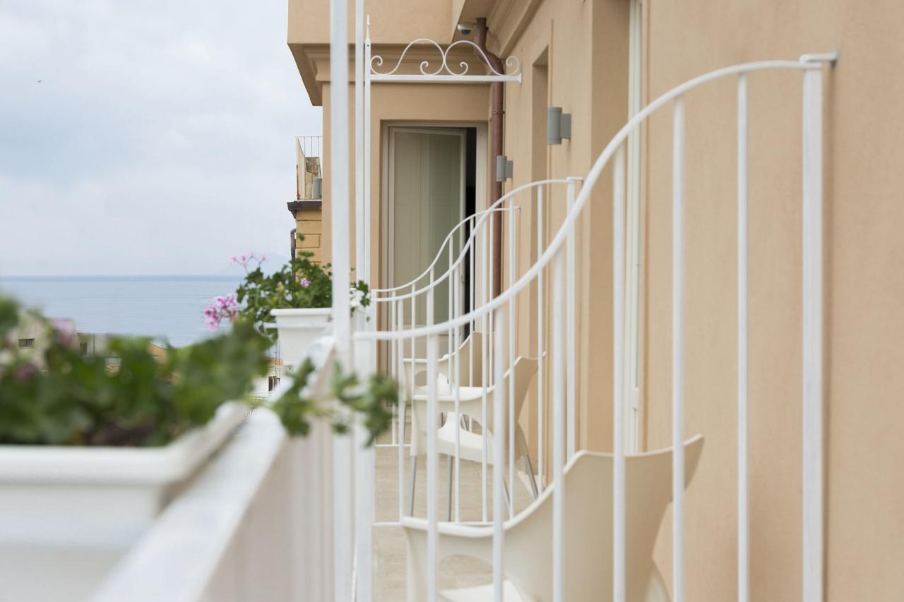 مبيت وإفطار Townhouse تروبيا المظهر الخارجي الصورة