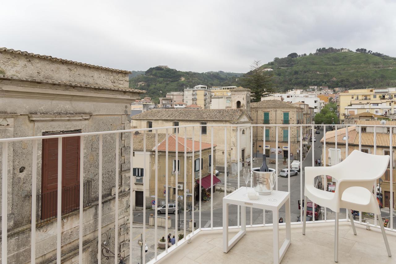 مبيت وإفطار Townhouse تروبيا المظهر الخارجي الصورة