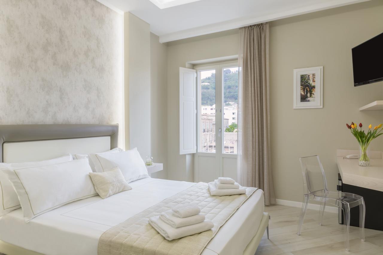 مبيت وإفطار Townhouse تروبيا المظهر الخارجي الصورة