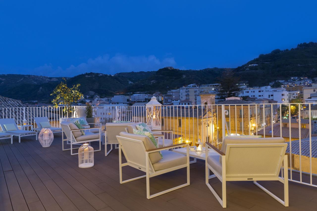 مبيت وإفطار Townhouse تروبيا المظهر الخارجي الصورة