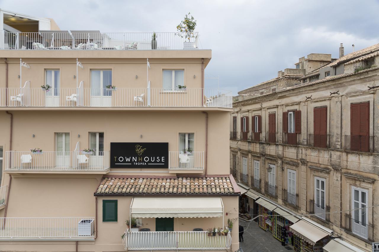 مبيت وإفطار Townhouse تروبيا المظهر الخارجي الصورة